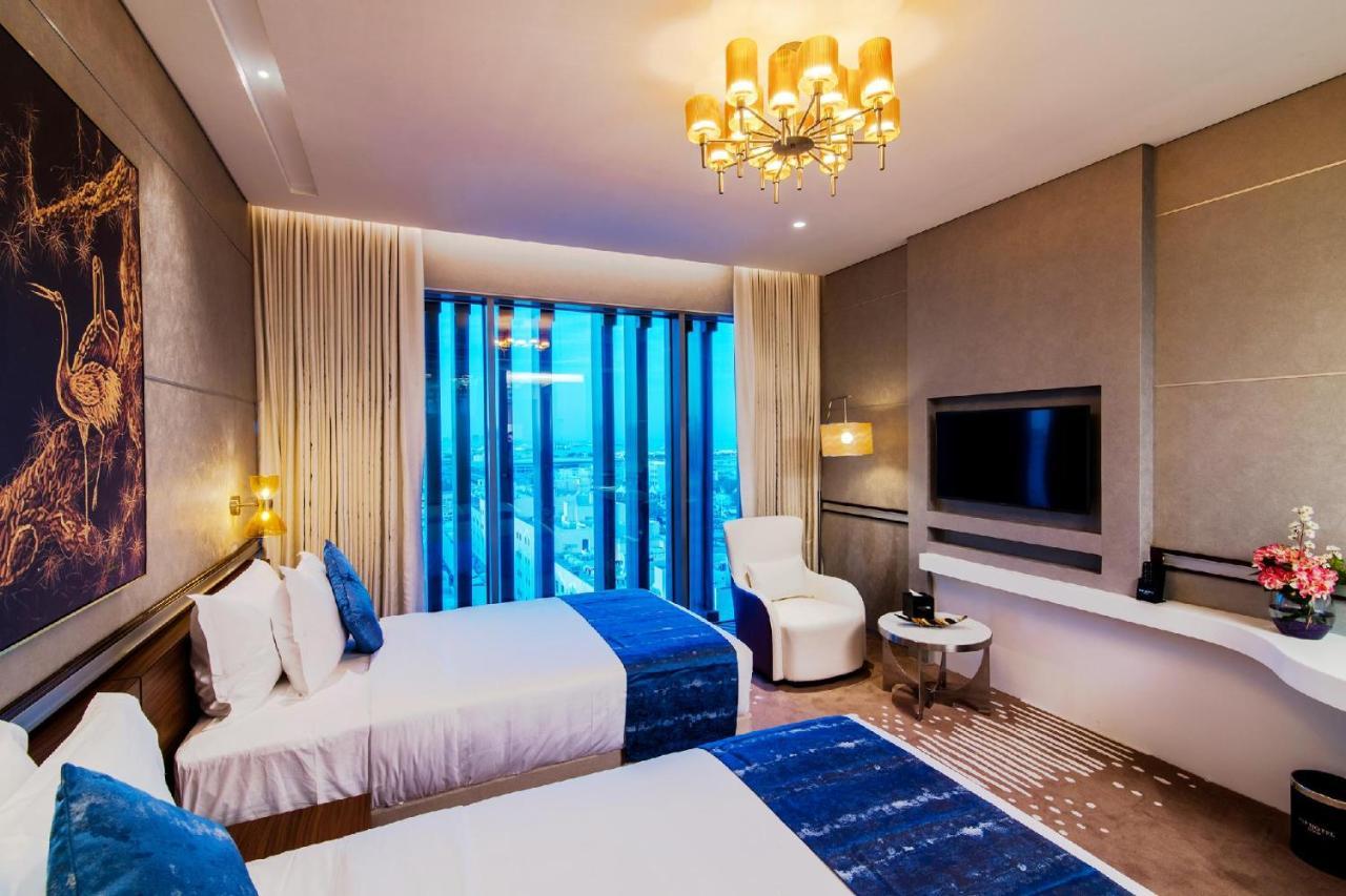 Vip Hotel Doha Qatar Exterior photo Deluxe Room
