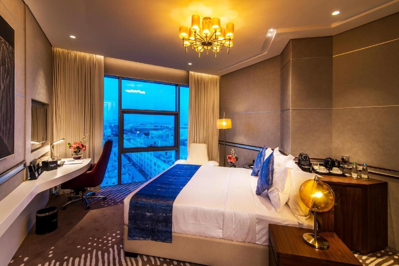 Vip Hotel Doha Qatar Exterior photo Deluxe Suite