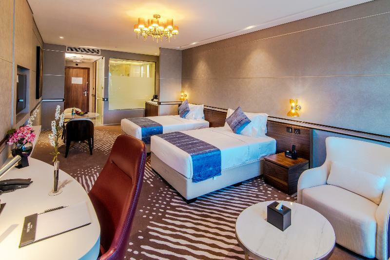 Vip Hotel Doha Qatar Exterior photo Deluxe Room