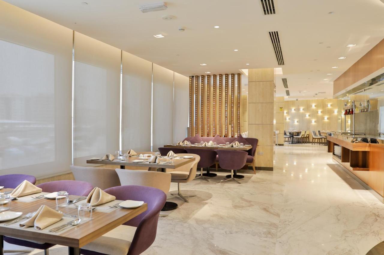 Vip Hotel Doha Qatar Exterior photo The Park, New Delhi
